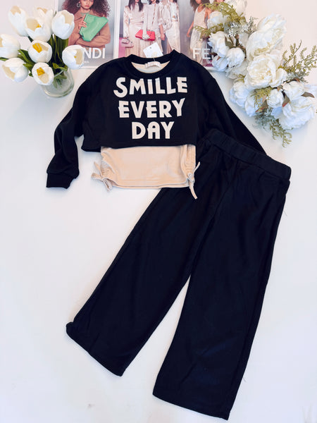 Smile Outfit